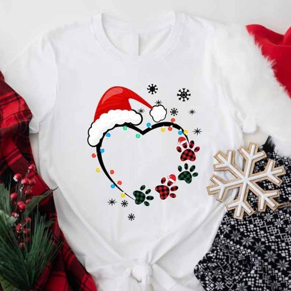 Christmas Santa Heart Paws T-Shirt Dog Paw Christmas Tees Santa Paws Shirt